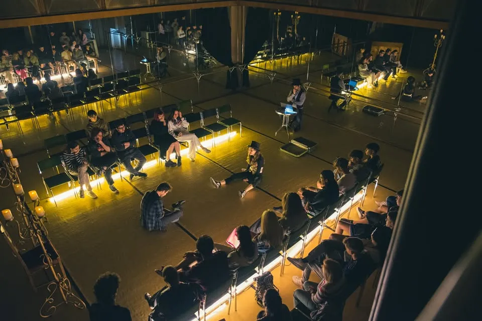 Szegedi Nemzeti Színház - Kooperáló Színházpedagógiai Alkotótér: Minden ember halandó